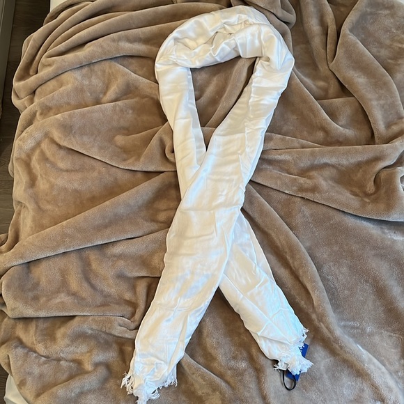 Pashmina - Picture 2 of 3